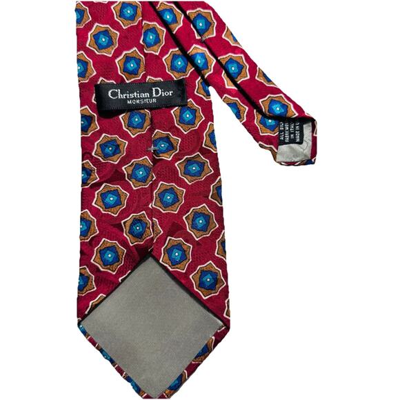 CHRISTIAN DIOR MENS DARK RED GEOMETRIC 100% SILK TIE 3.75 x 59.5 in DESIGNER - Picture 2 of 4